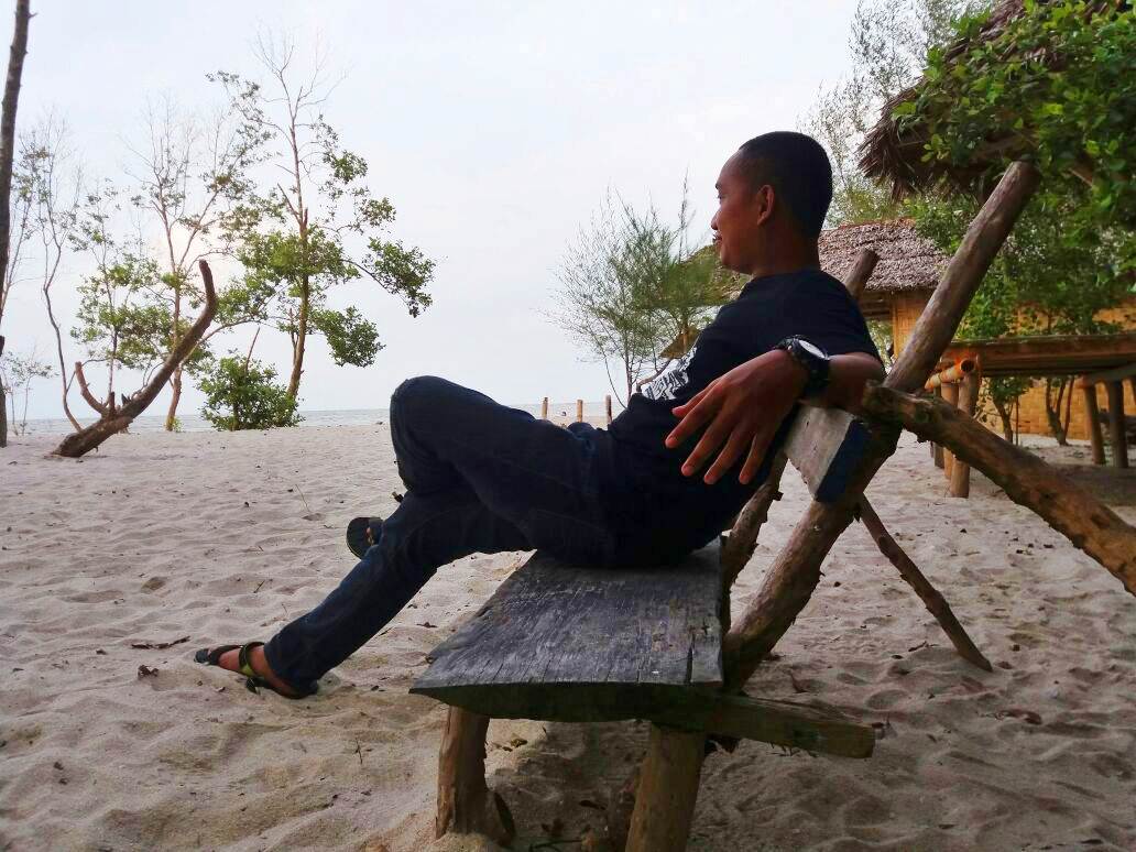 Piknik Asik di Pantai Mangrove Serdang Bedagai
